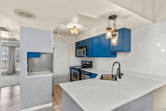 6100 Woodlake Pkwy Apt 312, San Antonio, TX 78244