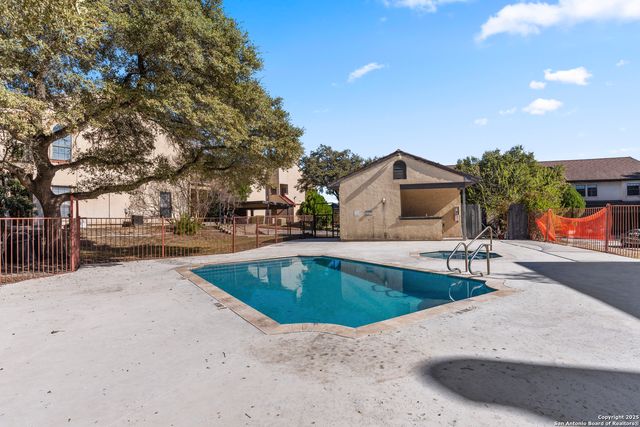 6100 Woodlake Pkwy Apt 312, San Antonio, TX 78244