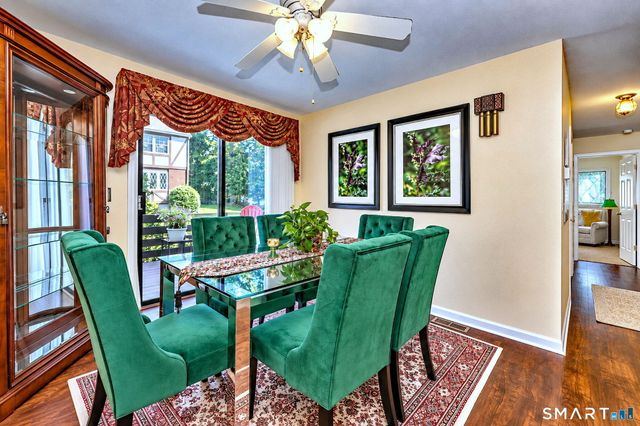 12 Derbyshire 12, Derby, CT 06418