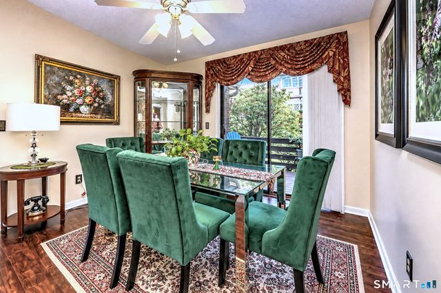 12 Derbyshire 12, Derby, CT 06418