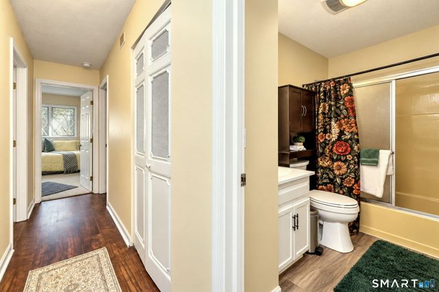 12 Derbyshire 12, Derby, CT 06418