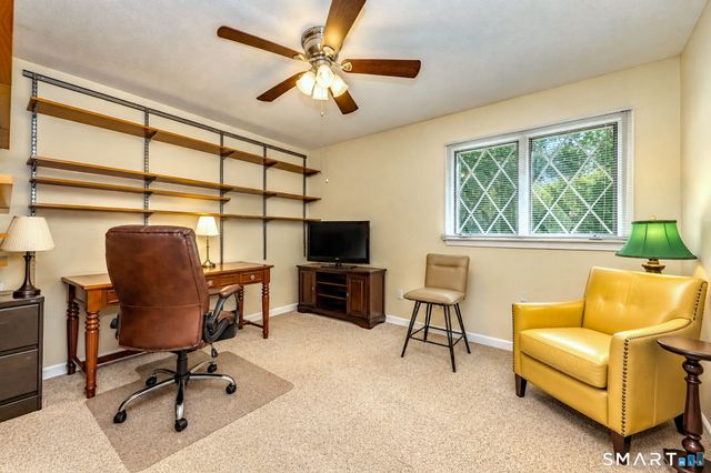 12 Derbyshire 12, Derby, CT 06418