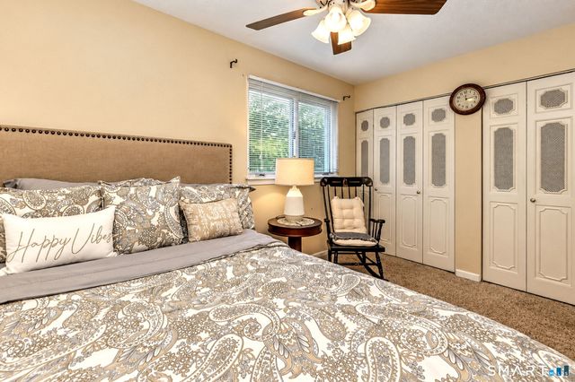 12 Derbyshire 12, Derby, CT 06418