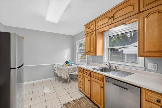 1438 15th Avenue NW, Rochester, MN 55901