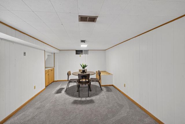 1438 15th Avenue NW, Rochester, MN 55901