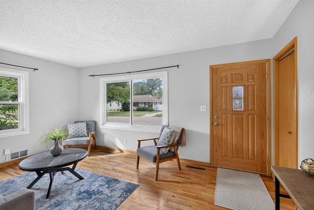 1438 15th Avenue NW, Rochester, MN 55901