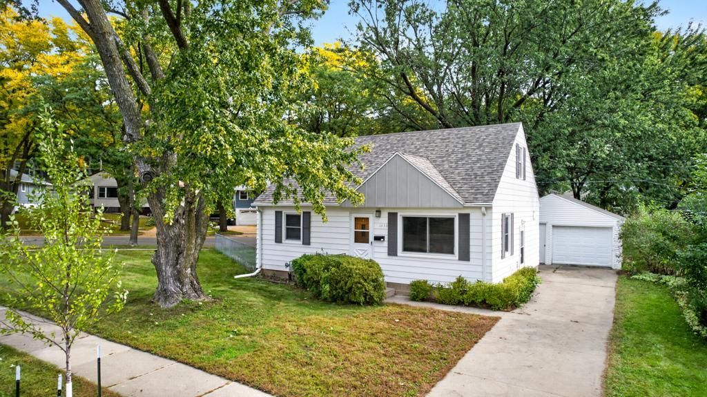 1438 15th Avenue NW, Rochester, MN 55901