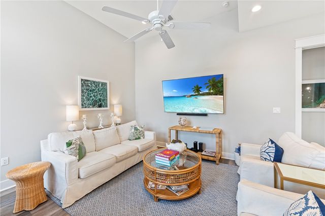 181 Sunset Ave, Port Aransas, TX 78373