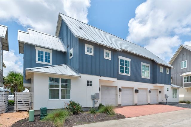 181 Sunset Ave, Port Aransas, TX 78373