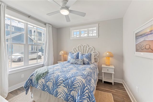 181 Sunset Ave, Port Aransas, TX 78373