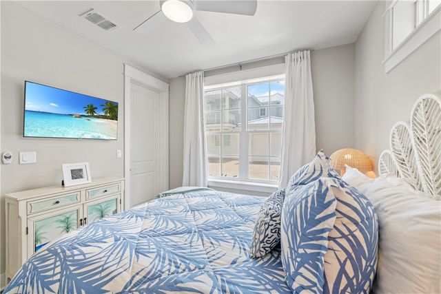 181 Sunset Ave, Port Aransas, TX 78373