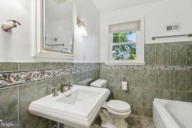 5203 ELSMERE AVE, Bethesda, MD 20814
