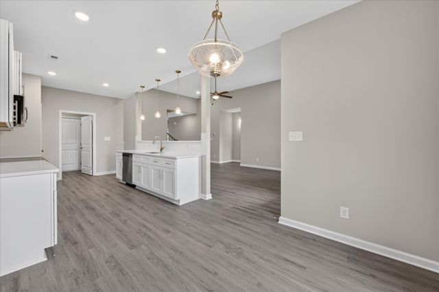 2692 Brewster Dr, Clarksville, TN 37042