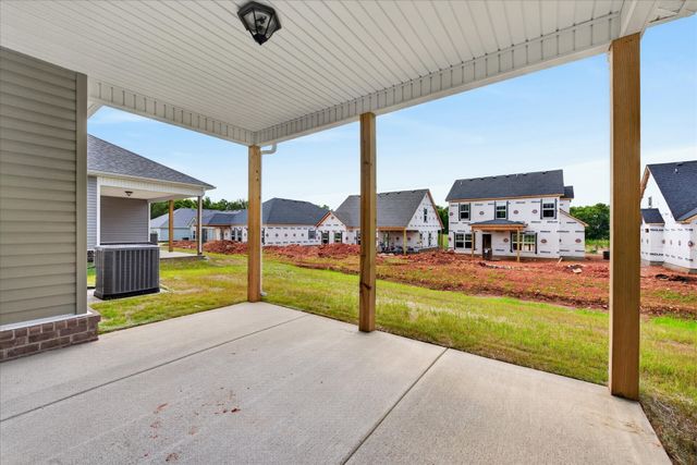 2692 Brewster Dr, Clarksville, TN 37042