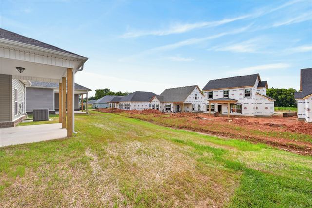 2692 Brewster Dr, Clarksville, TN 37042
