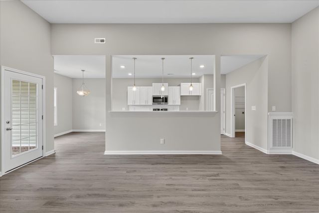 2692 Brewster Dr, Clarksville, TN 37042