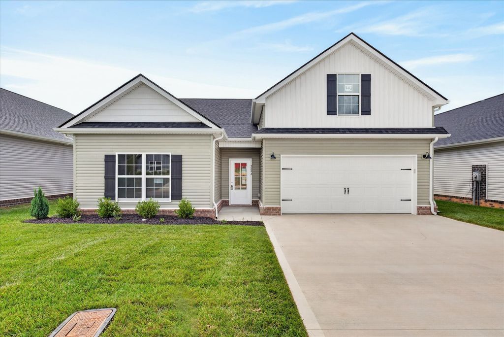 2692 Brewster Dr, Clarksville, TN 37042