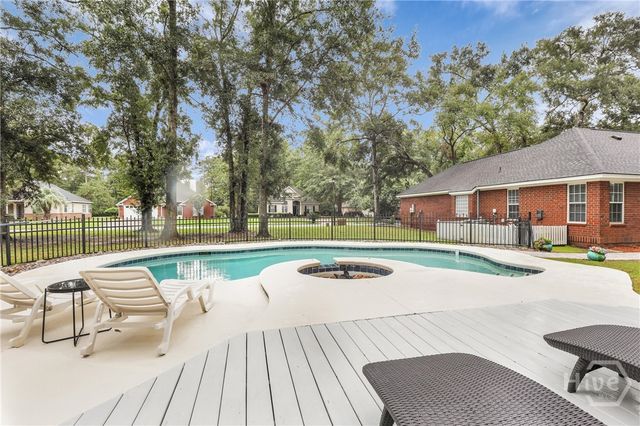 43 Heron View Court, Richmond Hill, GA 31324