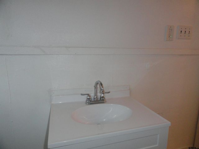 1203 S GLENWOOD, Tyler, TX 75701