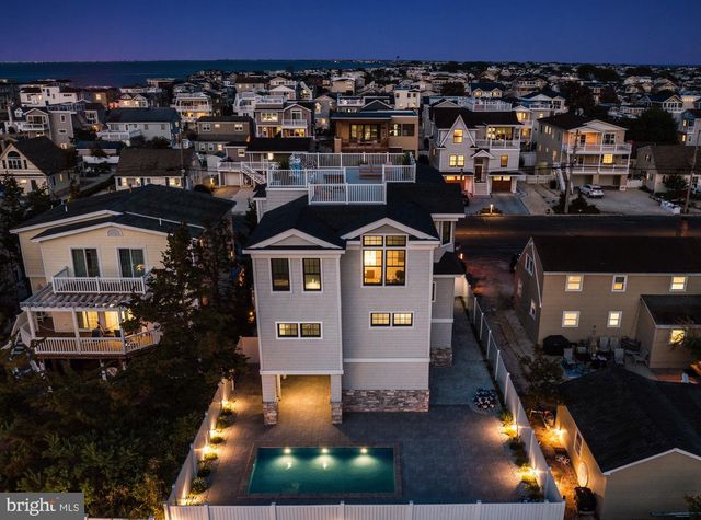 268 N 12TH ST, Surf City, NJ 08008
