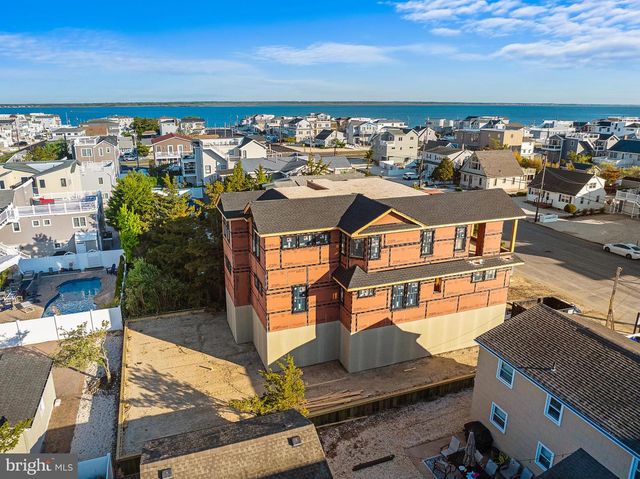 268 N 12TH ST, Surf City, NJ 08008