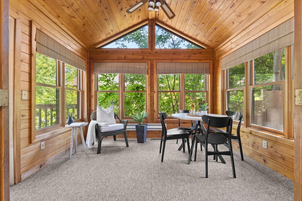 1306 Berry Ridge Road, Eagan, MN 55123 — photo 2