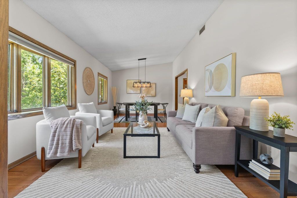 1306 Berry Ridge Road, Eagan, MN 55123 — photo 3