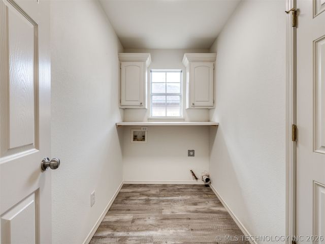 5324 S Redbud Place, Sand Springs, OK 74063