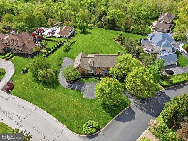 1120 BROOKWAY DR, York, PA 17403