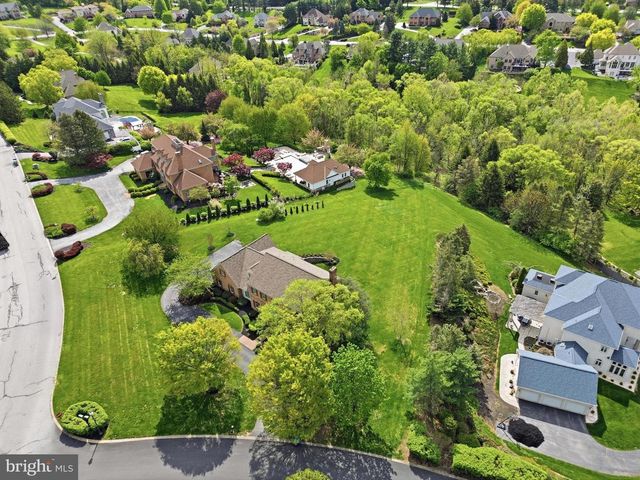 1120 BROOKWAY DR, York, PA 17403