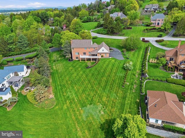 1120 BROOKWAY DR, York, PA 17403