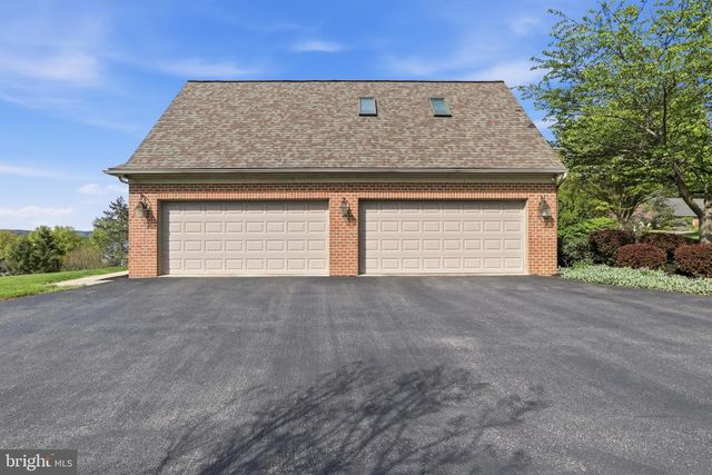 1120 BROOKWAY DR, York, PA 17403