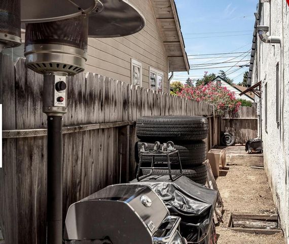 217 Madison Avenue, Redwood City, CA 94061