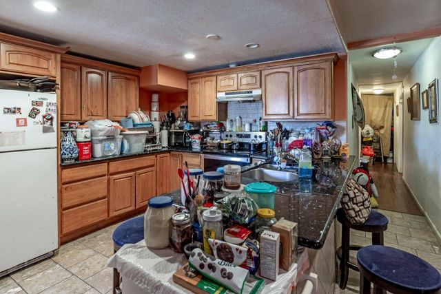 217 Madison Avenue, Redwood City, CA 94061