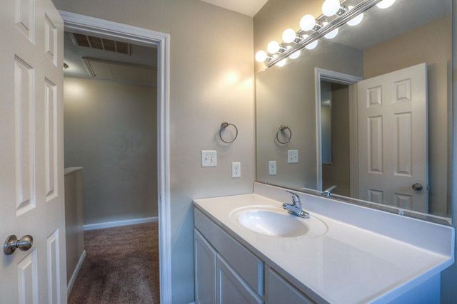 10610 Pine Landing Drive B, Houston, TX 77088