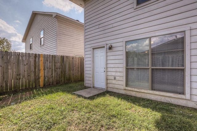 10610 Pine Landing Drive B, Houston, TX 77088