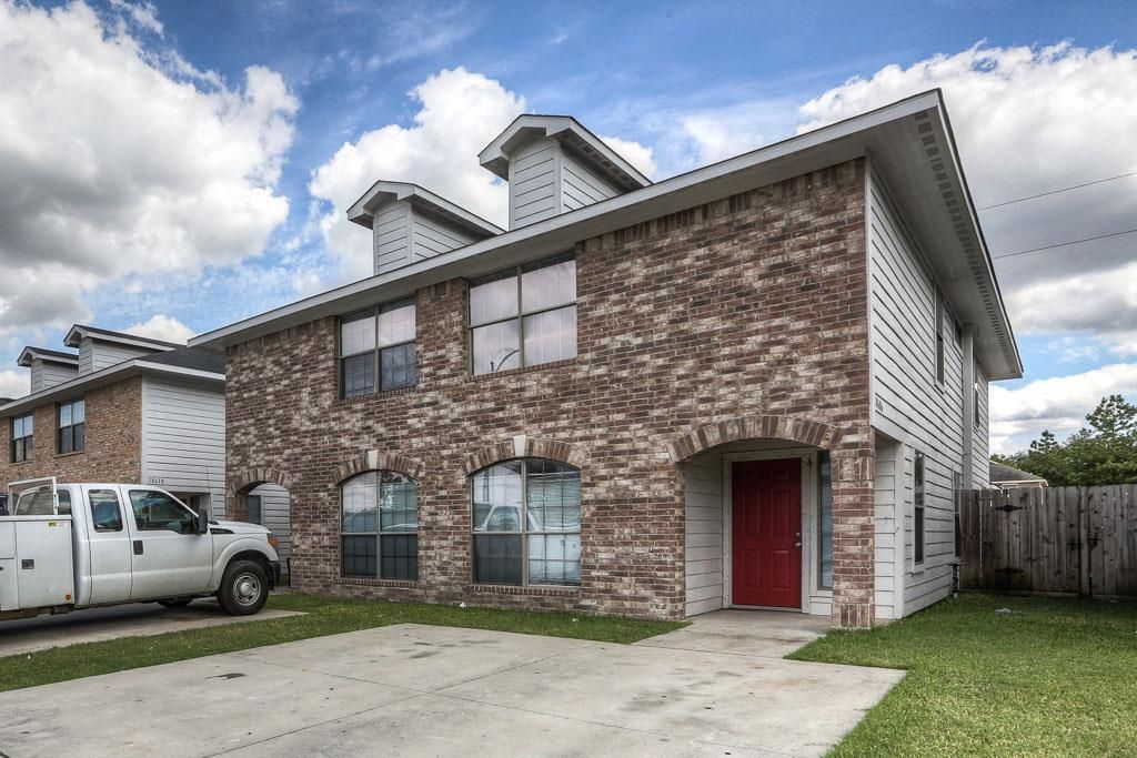 10610 Pine Landing Drive B, Houston, TX 77088