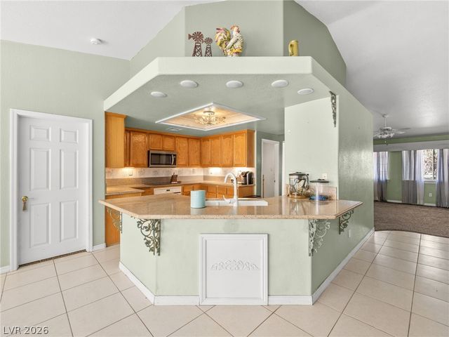 6761 Longmeadow Drive, Pahrump, NV 89061