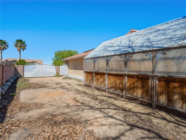 6761 Longmeadow Drive, Pahrump, NV 89061