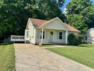 432 Sideline Dr, Oak Grove, KY 42262