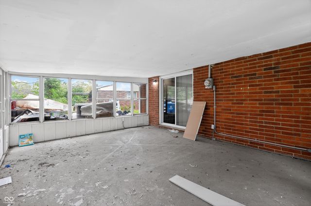 9301 Shenandoah Court, Indianapolis, IN 46229
