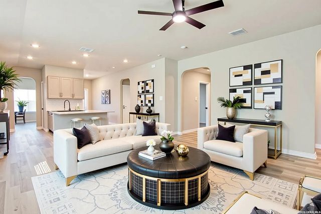 7614 Eclipse Mark, San Antonio, TX 78252