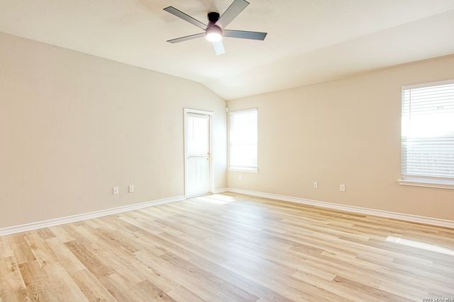 7614 Eclipse Mark, San Antonio, TX 78252