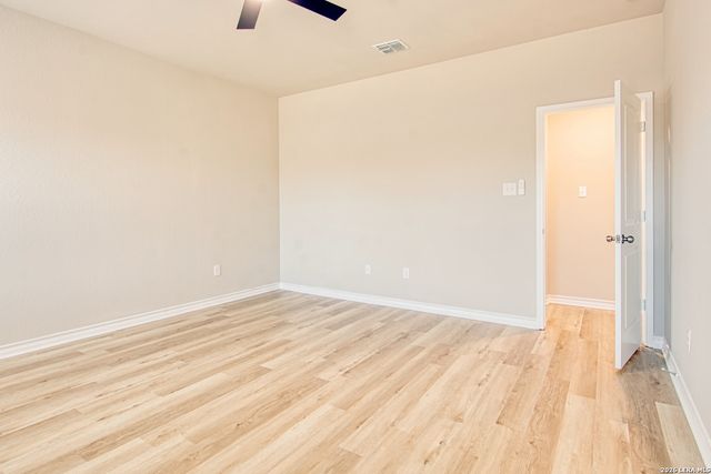 7614 Eclipse Mark, San Antonio, TX 78252