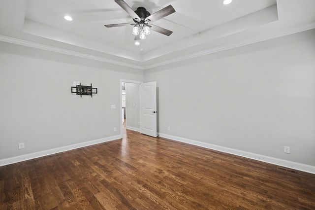 8001 Traditions Ln, Columbia, TN 38401