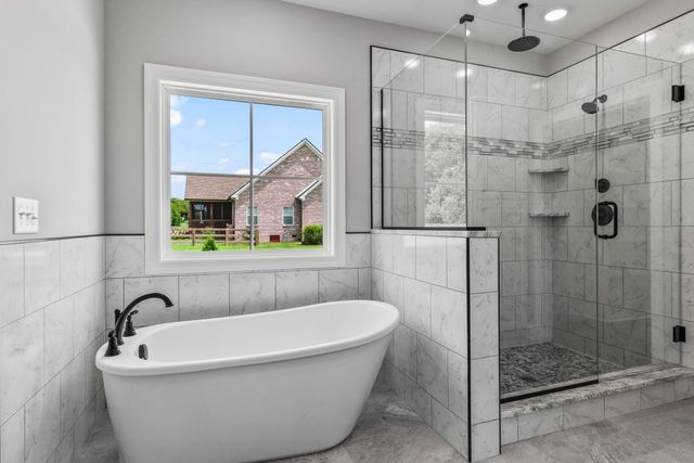 8001 Traditions Ln, Columbia, TN 38401