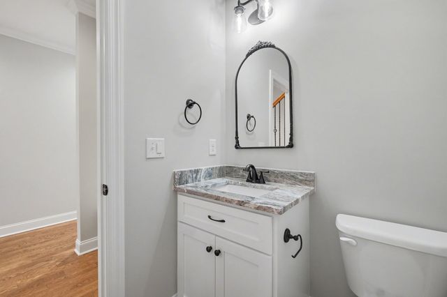 8001 Traditions Ln, Columbia, TN 38401