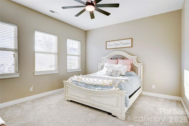 3246 Kelsey Plaza, Kannapolis, NC 28081