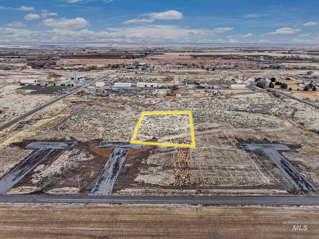 1814 E 1800 S, Gooding, ID 83330 photo 2