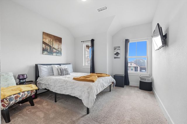 2470 Pebble Bank Lane, Midlothian, TX 76065